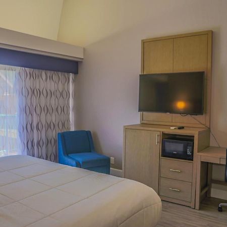 Days Inn By Wyndham Redwood City Eksteriør bilde
