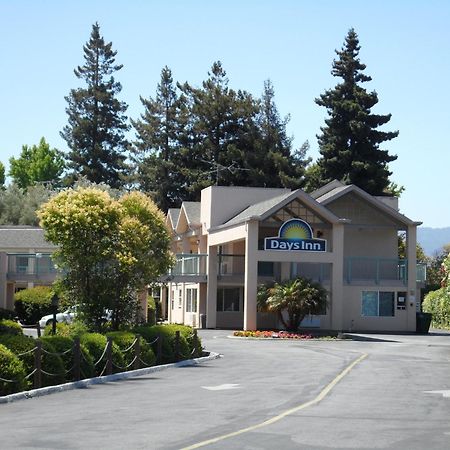 Days Inn By Wyndham Redwood City Eksteriør bilde