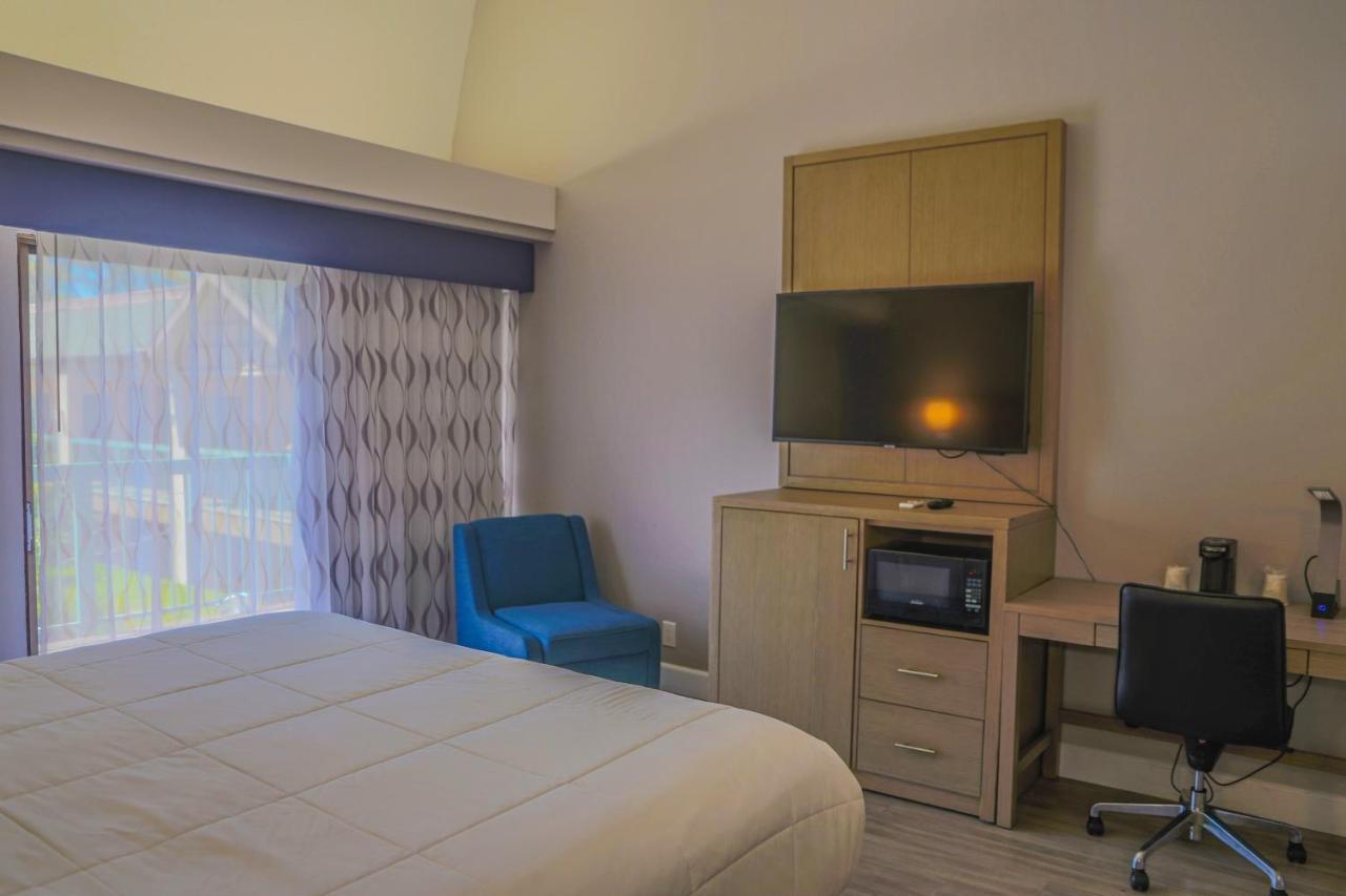 Days Inn By Wyndham Redwood City Eksteriør bilde